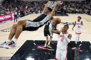 这位年轻的 这位年轻的